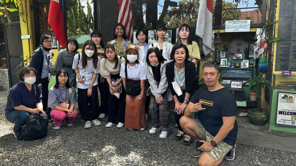 College students and professors from Tsuru University, Yamanashi Prefecture, Japan led by asst. Professor Fumiko Uchiyama: February 16, 2023.